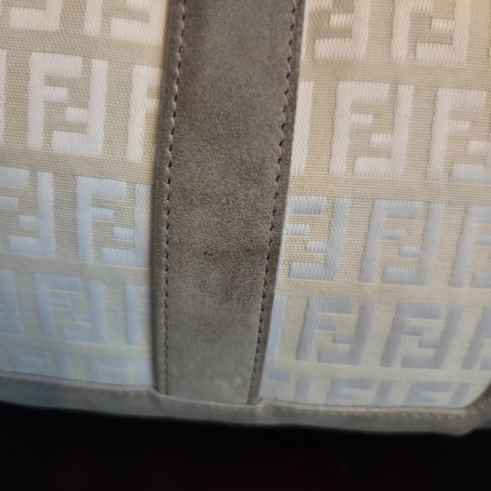 Authentic Vintage Fendi Zucchino Suede Baguette Shoulder Bag Beige Gold Hardware - Picture 5 of 11